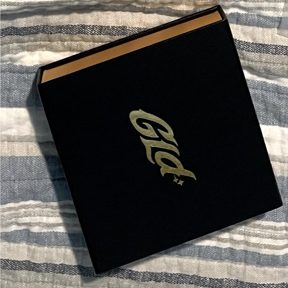 Men's Black and Gold Jewelry Box